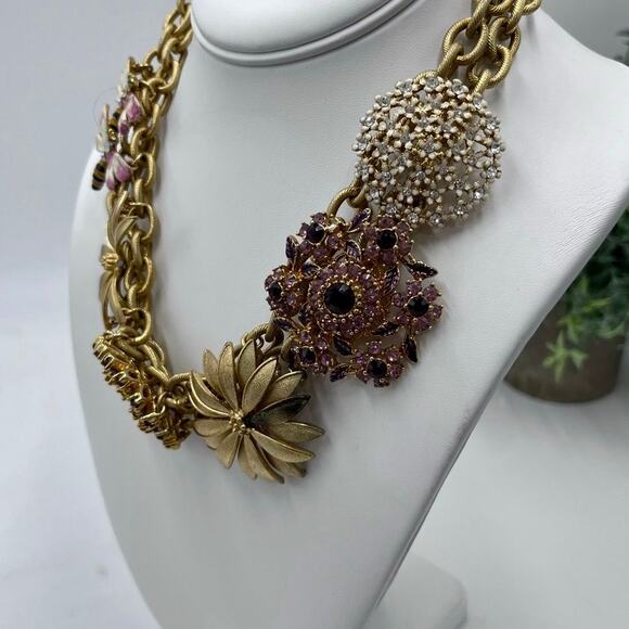 Banana Republic Vintage Floral Dragonfly Enamel‎ Rhinestone 
Necklace - Picture 3 of 13